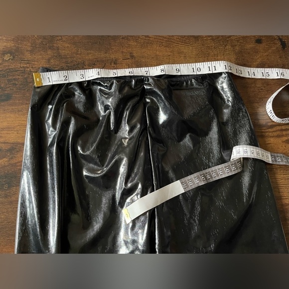 Aritzia Wilfred free black liquid latex shiny faux leather leggings size Medium - Picture 6 of 10